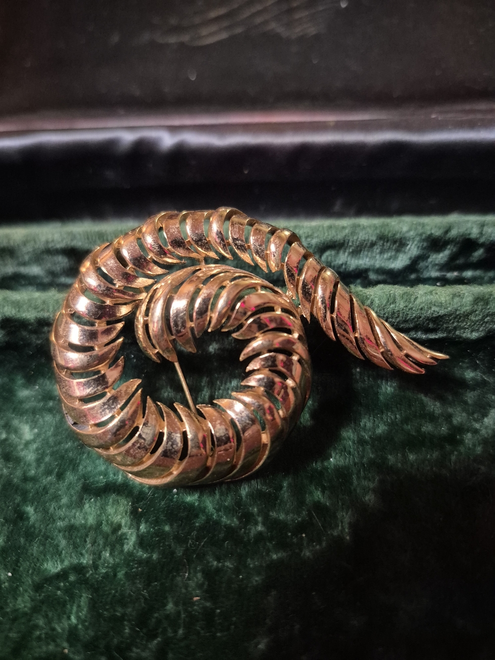 Vintage Trifari Gold Coiled Spiral Brooch